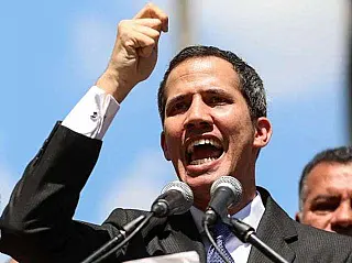 Brasil e Estados Unidos reconhecem líder da oposição como presidente venezuelano