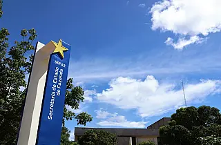 Servidores do Estado terão aumento de 3,81%