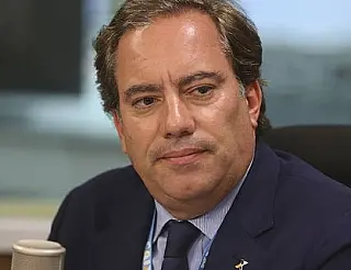 Presidente da Caixa entrega o cargo