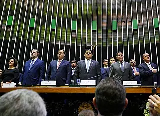 Previdência moderna é desafio e compromisso do Governo, diz Bolsonaro ao Congresso