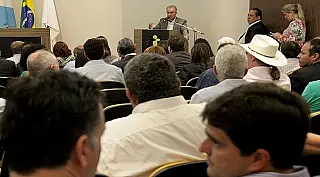 Em 2017 governo de Reinaldo Azambuja repassou mais de R$ 2,4 bilhões para municípios