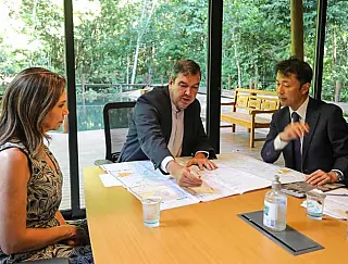 Riedel se recupera de operação no joelho