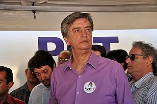 Deputados federais de MS gastaram R$ 3,7 mil do dinheiro público em 2017