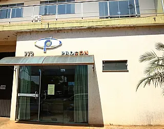 Procon confere preços do álcool em gel e máscaras higiênicas