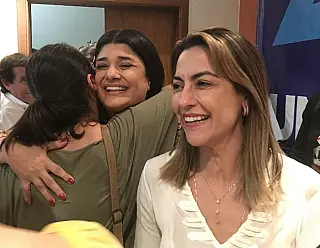Rose sai do União para apoiar Contar