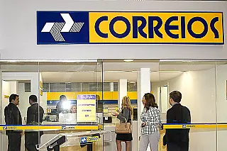 Correios atenderão a serviços da Caixa, como seguro-desemprego e FGTS