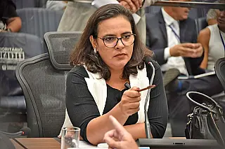 Gleice Jane cobra ações do Governo