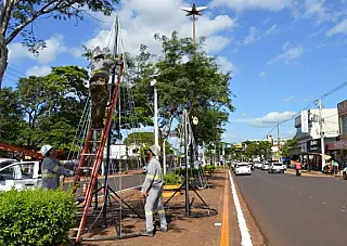 Centro da cidade ganha iluminação especial para o final de ano nesta noite
