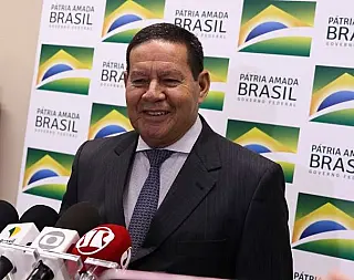 Publicado decreto que permite ao Governo contratar 7 mil militares