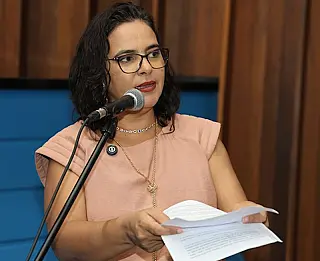 Gleice Jane propõe barrar entidades misóginas