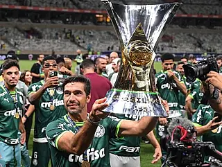 Abel confirma permanência no Palmeiras e quer Mundial