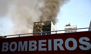 Incêndio atinge cinco prédios no centro de São Paulo