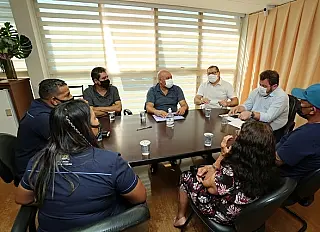 Laudir debate instalação de equipamentos em bairro durante Café com o presidente