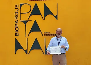Biólogo da Uems é homenageado em evento