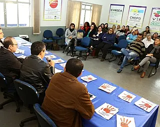Campanha que orienta a não dar esmola é lançada em Dourados