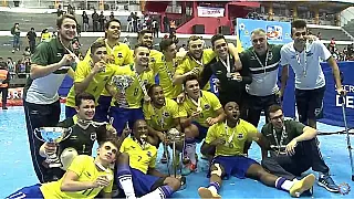 Diante da Argentina, Brasil cala ginásio lotado e leva a Copa América pela 10ª vez