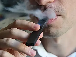 Saúde lança campanha de prevenção ao uso de cigarros eletrônicos