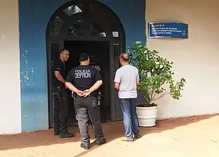 Secretário de Fazenda, contador e vereadora estariam entre os presos em Dourados