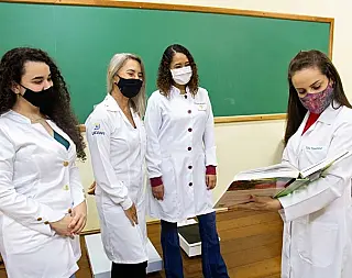 Egressas de Nutrição da Unigran lideram aprovação em programa de residência