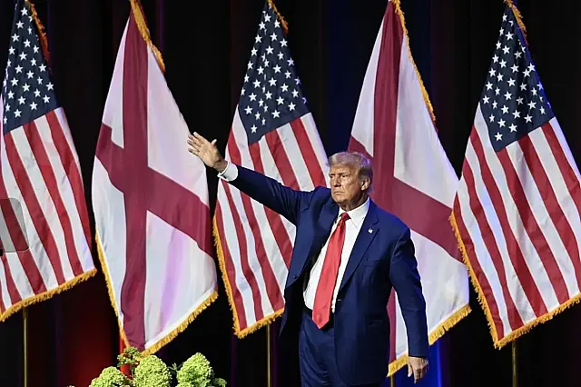 Como as plataformas digitais agem em relação a Trump