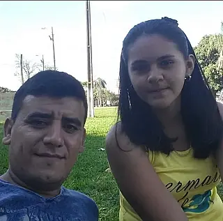 Mulher de 24 anos é morta a facadas pelo marido na frente do filho na fronteira