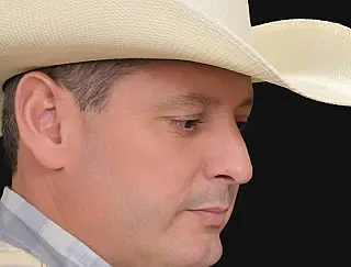 Sidney Correa estreia domingo na rádio NFM 102,5