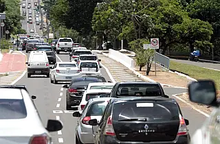 Veículos movidos a GNV serão isentos do imposto em MS