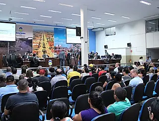 Votação apertada aprova a reforma administrativa na Prefeitura