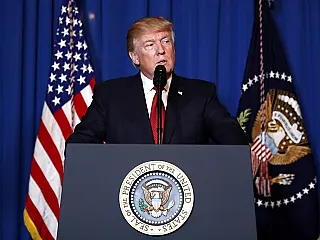 Trump recua e diz que Otan é estratégica para combate ao terrorismo