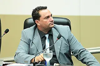 Juarez solicita pavimentação asfáltica nos Jardins Pelicano, Carisma e Residencial Pelicano