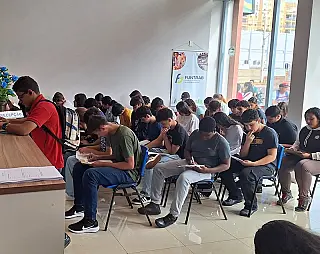 Casa do Trabalhador promove seleção em Dourados