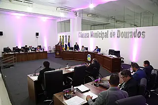 Política pública de emprego e qualificação aos jovens