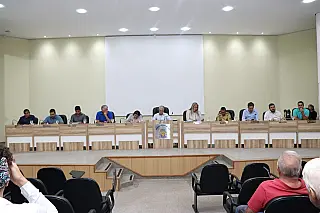 Vereadores apresentam requerimento para CPI da Assistência Social
