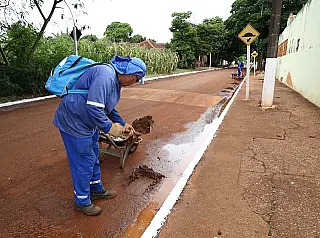 Distrito de Macaúba recebe ações do programa Bairro a Bairro