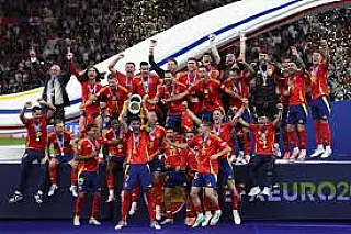 Espanha bate Inglaterra e conquista a Eurocopa