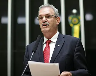 Geraldo diz, na Câmara, que operação da PF 'demonizou a carne brasileira'
