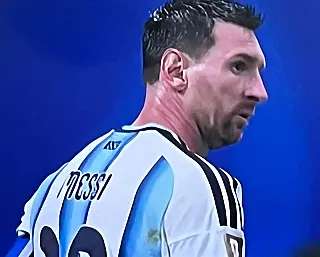 De 0 a 100, Messi vira com a Argentina