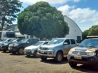 Operação contra tráfico internacional de drogas prende oito pessoas