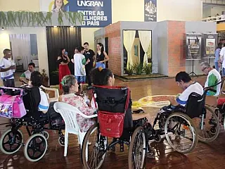 Apae de Itaporã conhece projetos de acessibilidade na Unigran