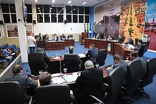 Câmara de Dourados aprova LDO antes do recesso legislativo