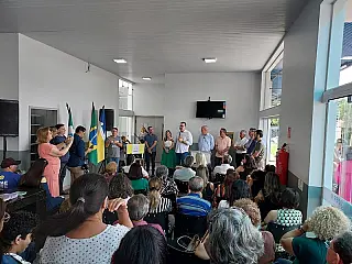 Geraldo e Alan entregam CER em Dourados