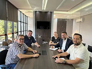 Pollon reúne vereadores antes de estreiar mandato