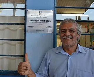 Cido Medeiros festeja aplicação de emenda para melhoria de escola