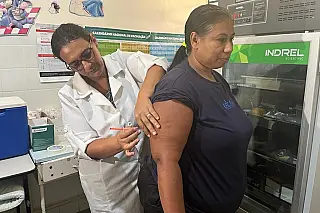 Mulheres são maioria nas quase 12 mil pessoas que já se vacinaram