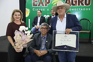 Alex Cadeirante homenageia presidente do Sindicato Rural