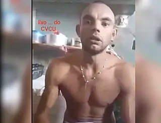 Preso do Comando Vermelho pede desculpas ao PCC antes de ser executado