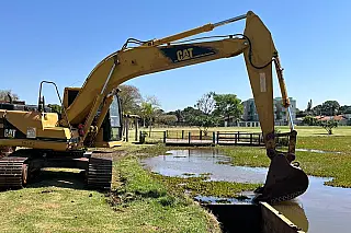 Prefeitura mobiliza secretarias para limpeza do lago norte do Parque Rego D'Água