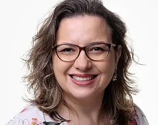 Fonoaudióloga explica cuidados com a voz desde nascimento