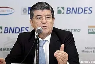 Machado diz que chegou a repassar R$ 32 milhões para Renan