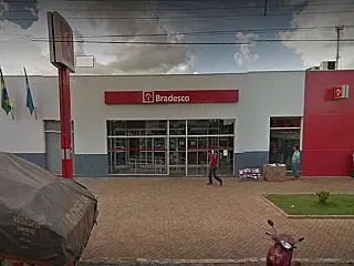 Família de gerente de banco é sequestrada e bando exige 'todo o dinheiro' de agência
